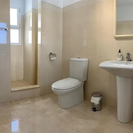 Villa Beautiful Walking Distance To El Faro