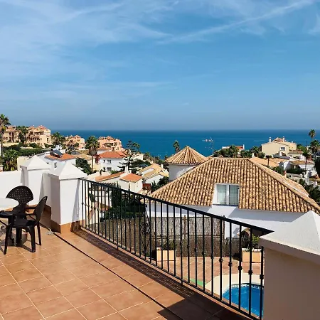 Villa Beautiful Walking Distance To El Faro *