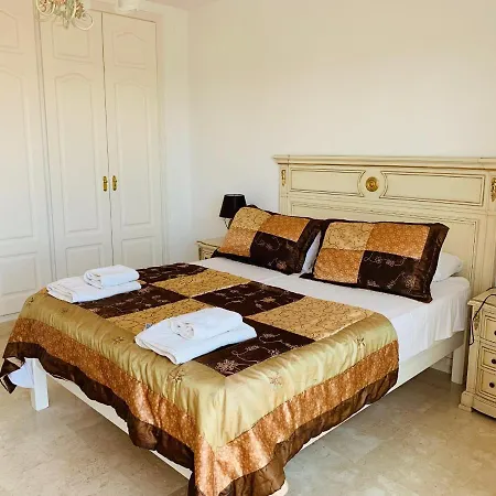 Beautiful Walking Distance To El Faro Villa Fuengirola