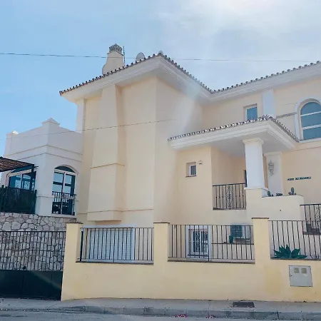 Beautiful Walking Distance To El Faro * Fuengirola