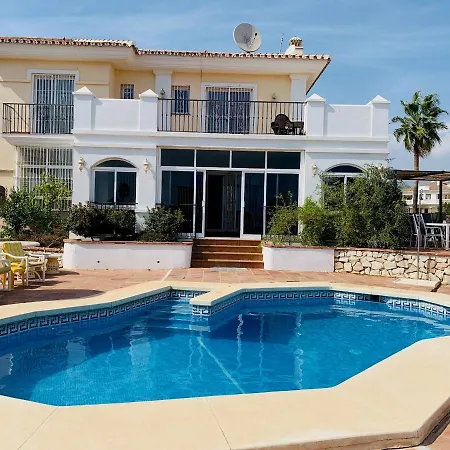 Villa Beautiful Walking Distance To El Faro *