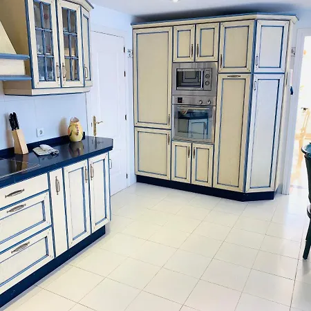 Villa Beautiful Walking Distance To El Faro